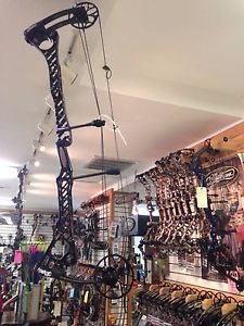 Mathews NO CAM TRG 7 60# BRAND NEW! Ships from Mathews Dealer!!