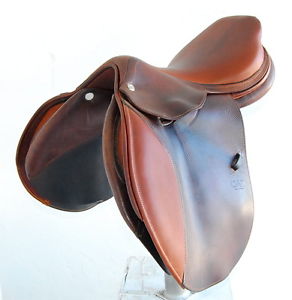 17" CWD SE01 SADDLE (SO18876) GOOD CONDITION!! - DWC