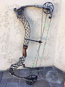 Mathews Heli-M Compound Bow, 50-60 Lbs, 28 1/2" Draw, Right Handed