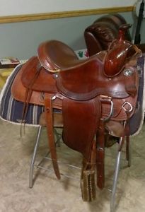 Alamo roping saddle, 16