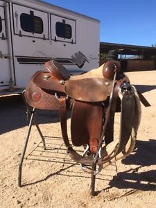 Rios Cow Horse Saddle