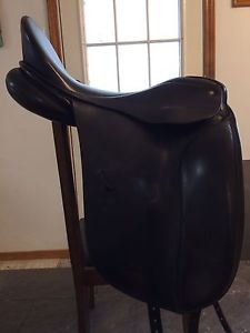 17.5 Schleese Dressage saddle