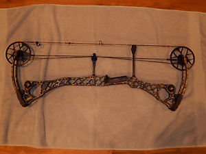 Mathews No Cam HTR Right Hand 70Lb 28" Draw Length  Lost Camo