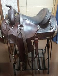 16" Circle Y Western Trail / show saddle