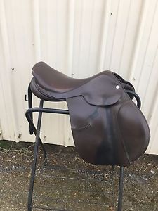 Barnsby Special Close Contact Saddle