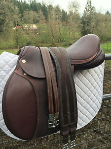 M. Toulouse Annice Professional Genesis Jumper Saddle 17.5