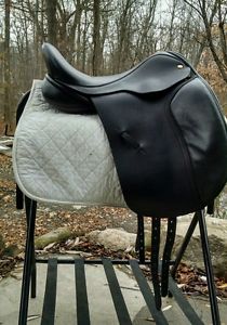16.5" Black Country Eloquence Dressage Saddle