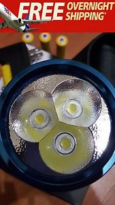 Olight X7 Marauder 9000 Lumen LED Flashlight/Searchlight Kit batteries & charger