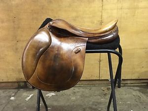 Rare WIDE Forestier Close Contact Saddle 18" 17.5" Made In France WOOL Flocked