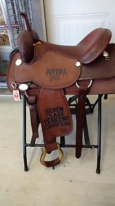 Circle Y 15 1/2" Cutting Saddle - Never Used