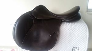 county saddle 2014 Innovation Brown 18 inch seat narrow tree