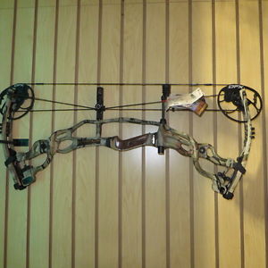Hoyt Carbon Spyder FX Compound Bow