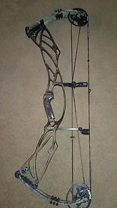 Hoyt defiant 34 compound bow