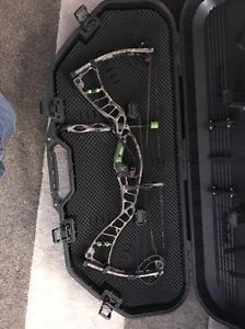 Hoyt Nitrum Turbo, Vapor Trail Pro V Rest, Plano Bow Case, Stabilizer And Quiver