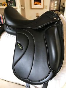 Amerigo Dressage Saddle - Cervia Siena Pinerolo 17.5" Barely Used
