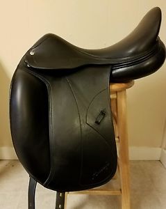 Amerigo Pinerolo Cortina Dressage Saddle 17.5 MW