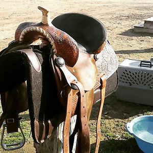 Barrel saddle