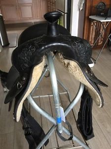 Circle Y Western Trail Saddle- Black Leather, Tooled 16" Wide. Very Comfortable!
