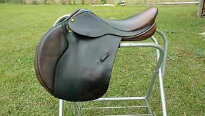 17.5 M black country quantum saddle