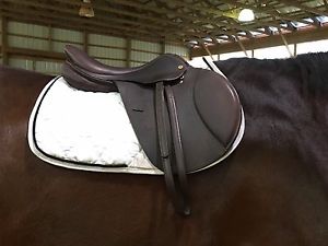 Pessoa 16.5" Prestige