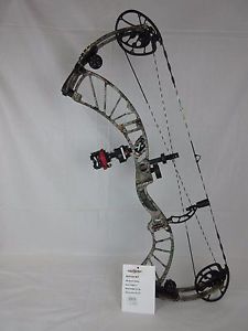 Obsession Def-con M7 Right Hand 28in. 60 lbs.  Realtree Xtra Green Camo