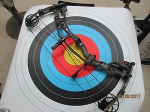 New Hoyt Carbon Spyder ZT Harvest Brown, RH 28 to 30 inch draw, 55 to 65lbs