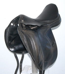 17" PRESTIGE DRESSAGE SADDLE (S99102056)FULL CALF GOOD CONDITION!! - XVD