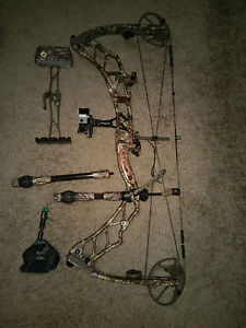 Loaded Elite Impulse 31 compound bow - 30" Draw - 60-70lb Limbs - With Case