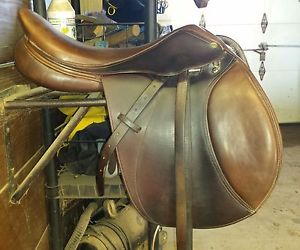 17" Ovation Close Contact Saddle