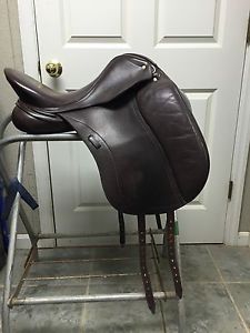 Schleese The Wave 17.5 inch Dressage Saddle