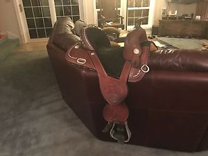 Circle Y Tammy Fischer Treeless Barrel Saddle 14.5" Daisy Floral Design