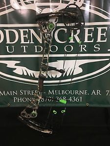 Mathews Halon 7 28" 70# Lost Camo Right Hand w/ Extras Great Condition