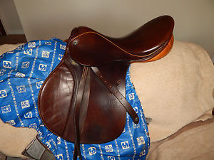 Stubben Siegfried 17 1/2" or 18"w/Stubben leathers Lightly Used 31cm Medium tree