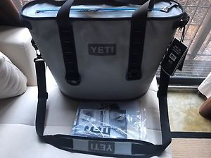 Yeti Hopper 30 Soft Side Cooler Blue Gray