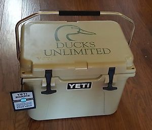 Brand new.  YETI Roadie 20 qt. DU Ducks Unlimited Cooler.Goose Geese Hunting TAN