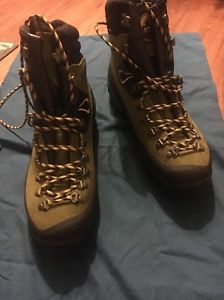 NEW La Sportiva Karakorum Mountaineering Boots, Mens 45 UK 10.5 (USM 11.5), NWOT