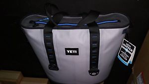 YETI HOPPER 40 COOLER SOFTSIDE NEW