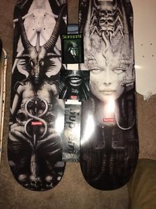 Supreme Giger Box Logo H.R.  Spel LI  Skate Board Deck & Sticker Set