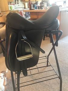 County Perfection Dressage saddle Free Shipping