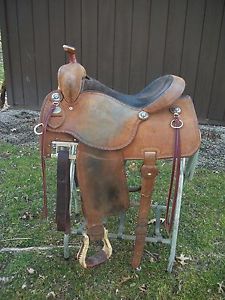 Martin All Around Western Saddle, wide 8.5 gullet, 15-15.5 seat, short skirt