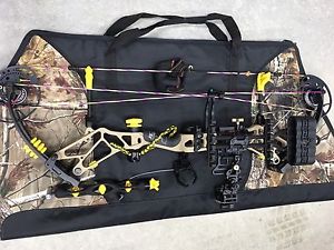 Bear BR33 70 Lbs. Bow