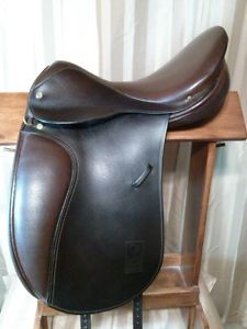 Crosby Miller's Dressage English Saddle; 17.5"; M; AHSA Edition; Brown; EUC