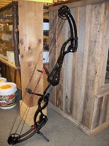 2016 PSE Xpression Black Rh 60lb