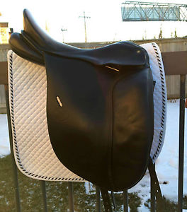 Used SCHLEESE JES ELITE Dressage saddle 17.5, MW