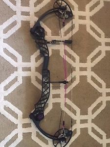 Mathews ChillX - RH 27" Draw, 60Lb Black