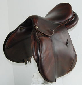18" DEVOUCOUX OLDARA SADDLE (S99102404) VERY GOOD CONDITION!! - XVD