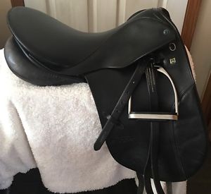 Stubben Tristan Dressage Saddle  18/31 Black saddle