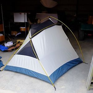 REI Taj 3 Tent - 3 person 3 season tent - (used 1 time) with footprint