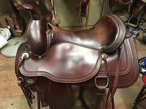 Circle Y Saddle, 17" Topeka Flex2 Trail Saddle