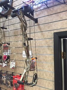 Hoyt Defiant 30